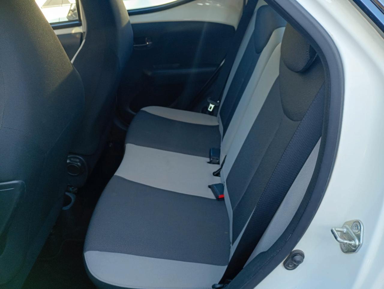 Toyota Aygo 1.0 VVT-i 69 CV 5 porte x-wave TSS MMT