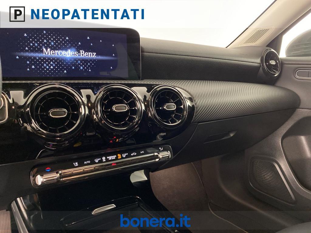 Mercedes Classe A 180 180 D Advanced 8G-DCT