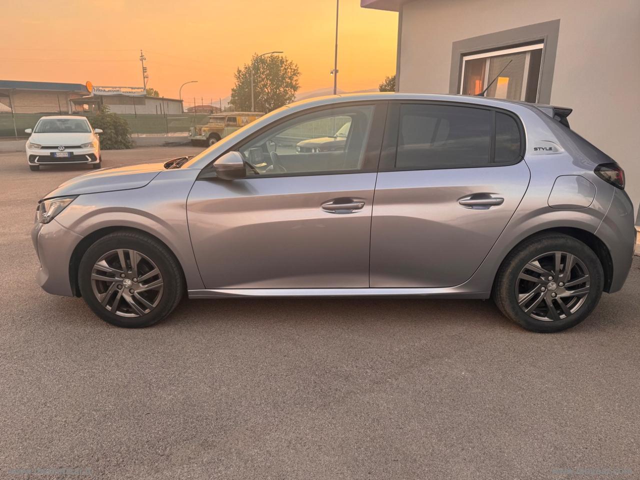 PEUGEOT 208 PureTech 82 5p. Active