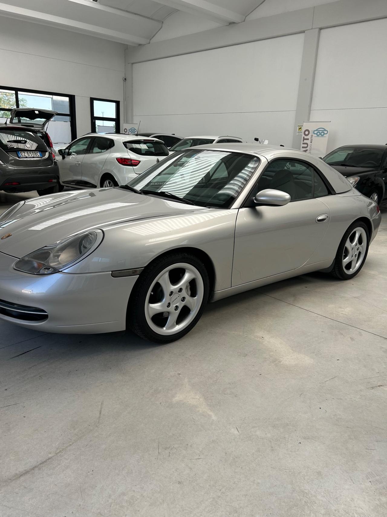 Porsche 911 Carrera 4 cat Cabriolet