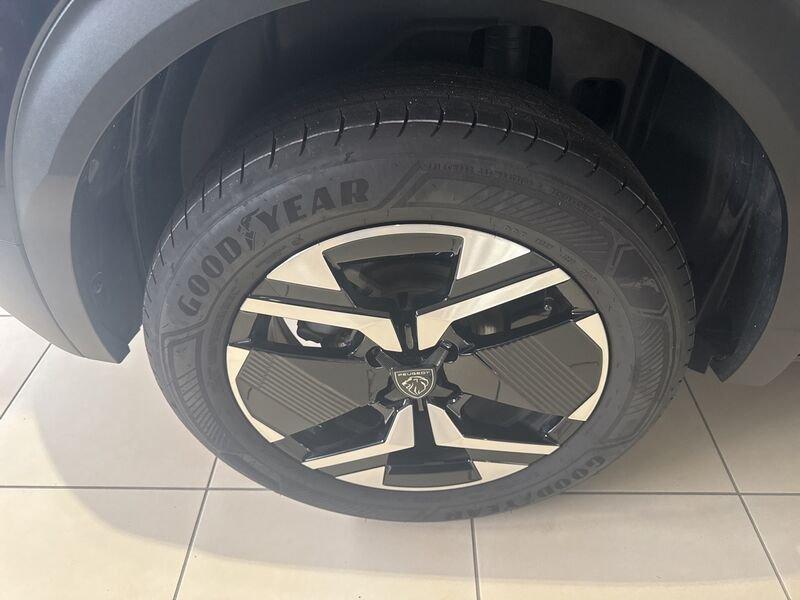 Peugeot 2008 2008 PureTech 100 S&S Allure