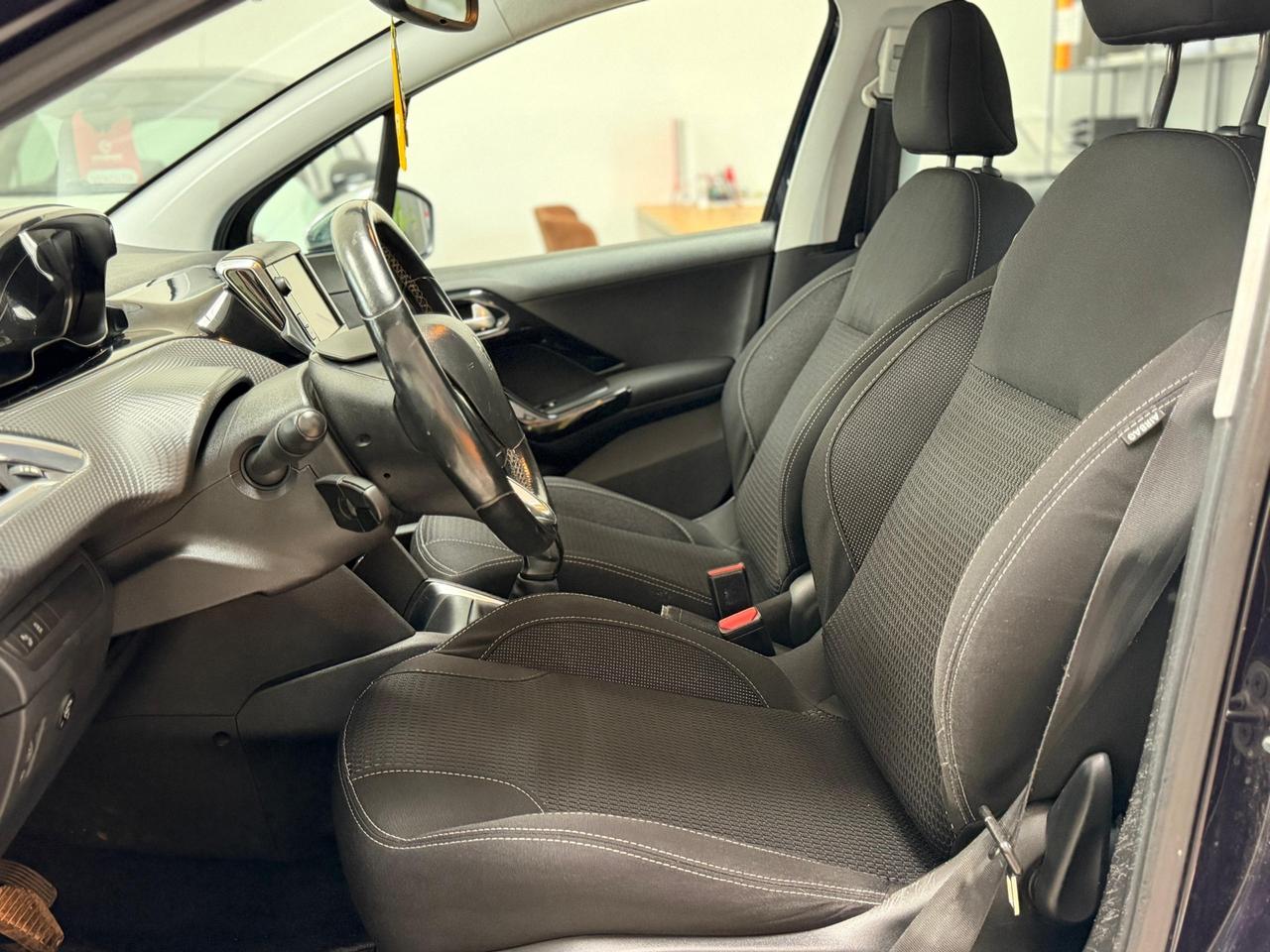Peugeot 208 PureTech 82 3p. GPL Active