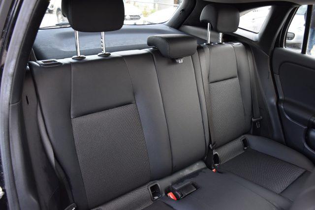 MERCEDES-BENZ GLA 200 d Automatic Business Extra