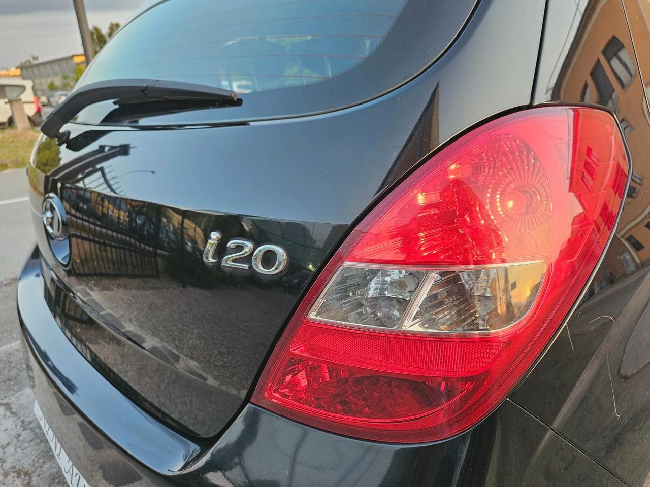 Hyundai i20 1.2 75cv Comfort*Clima*Cerchi*Navi*Neopatentati
