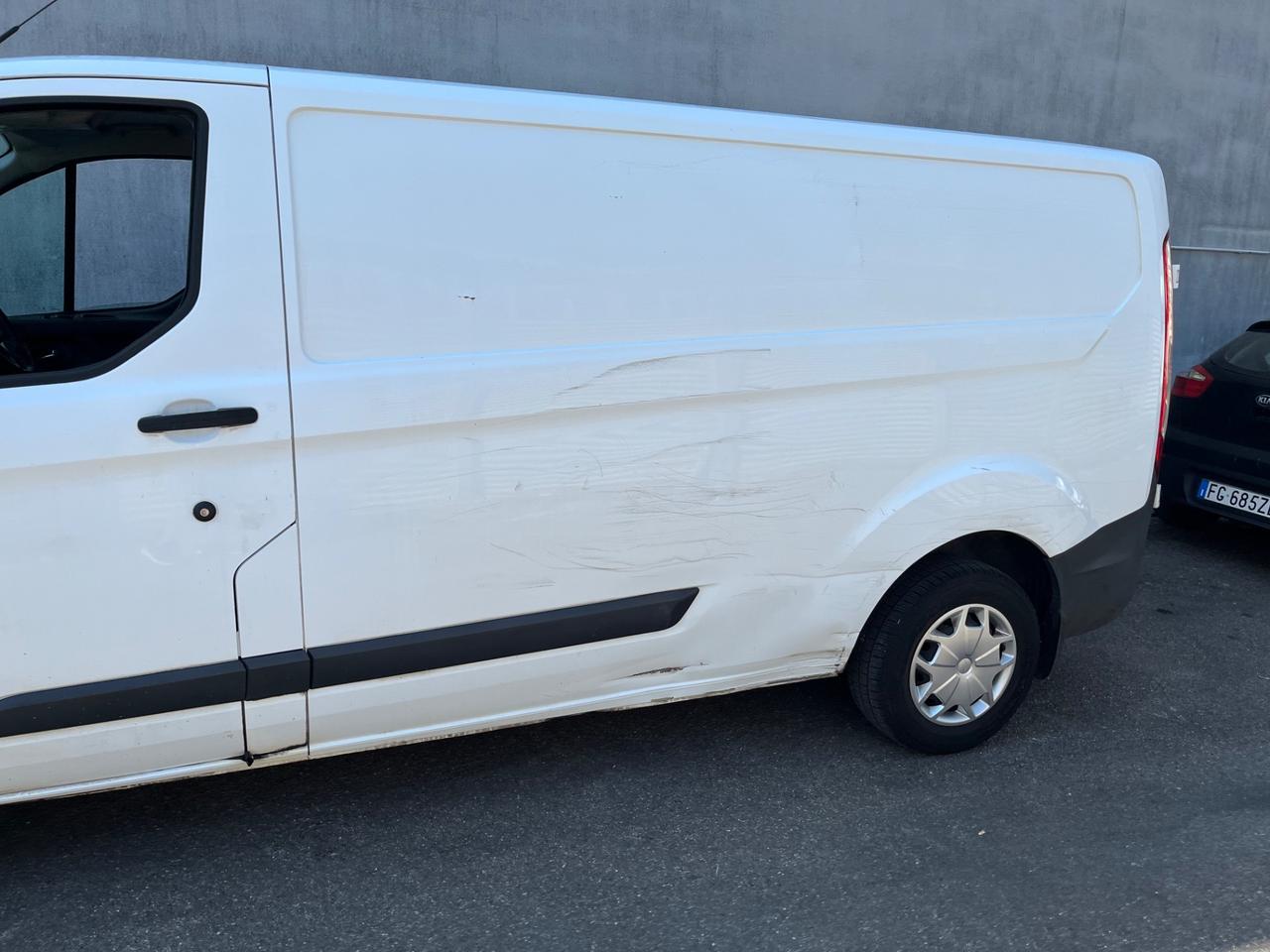 Ford Tourneo Custom Tourneo Custom 320 2.0 TDCi 130CV PC Trend