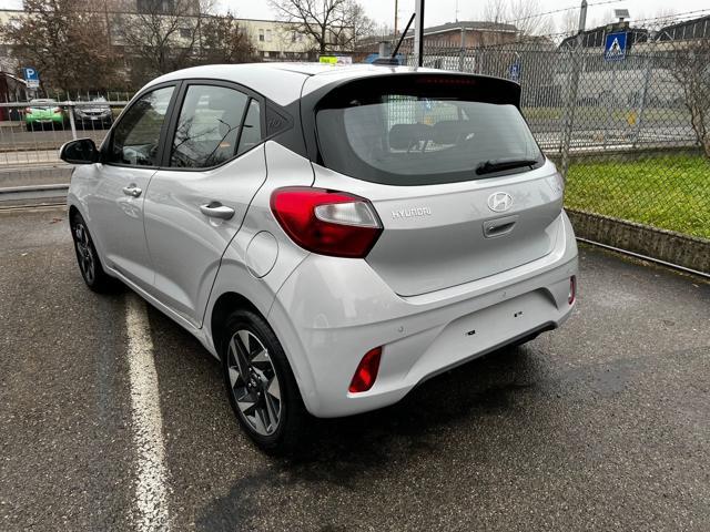 HYUNDAI i10 1.0 Connectline Km 0