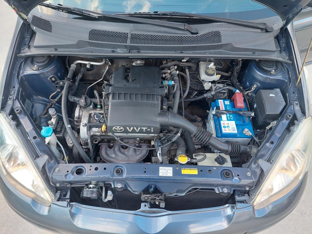 Toyota Yaris 1.0 Benzina 5 porte