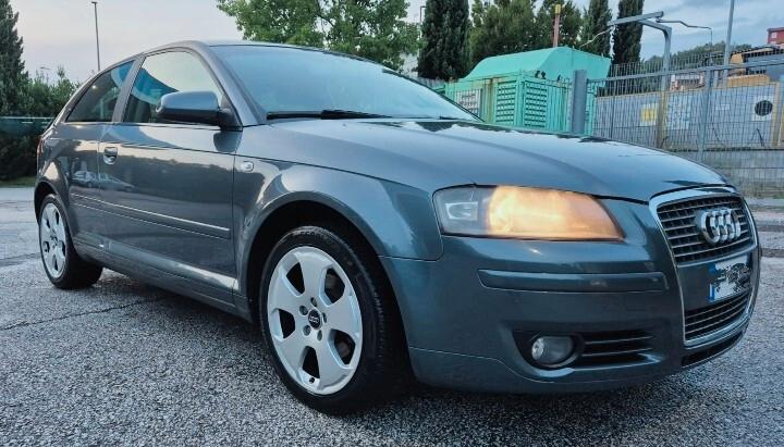 Audi A3 1.6 16V FSI Ambition NEOPATENTATI