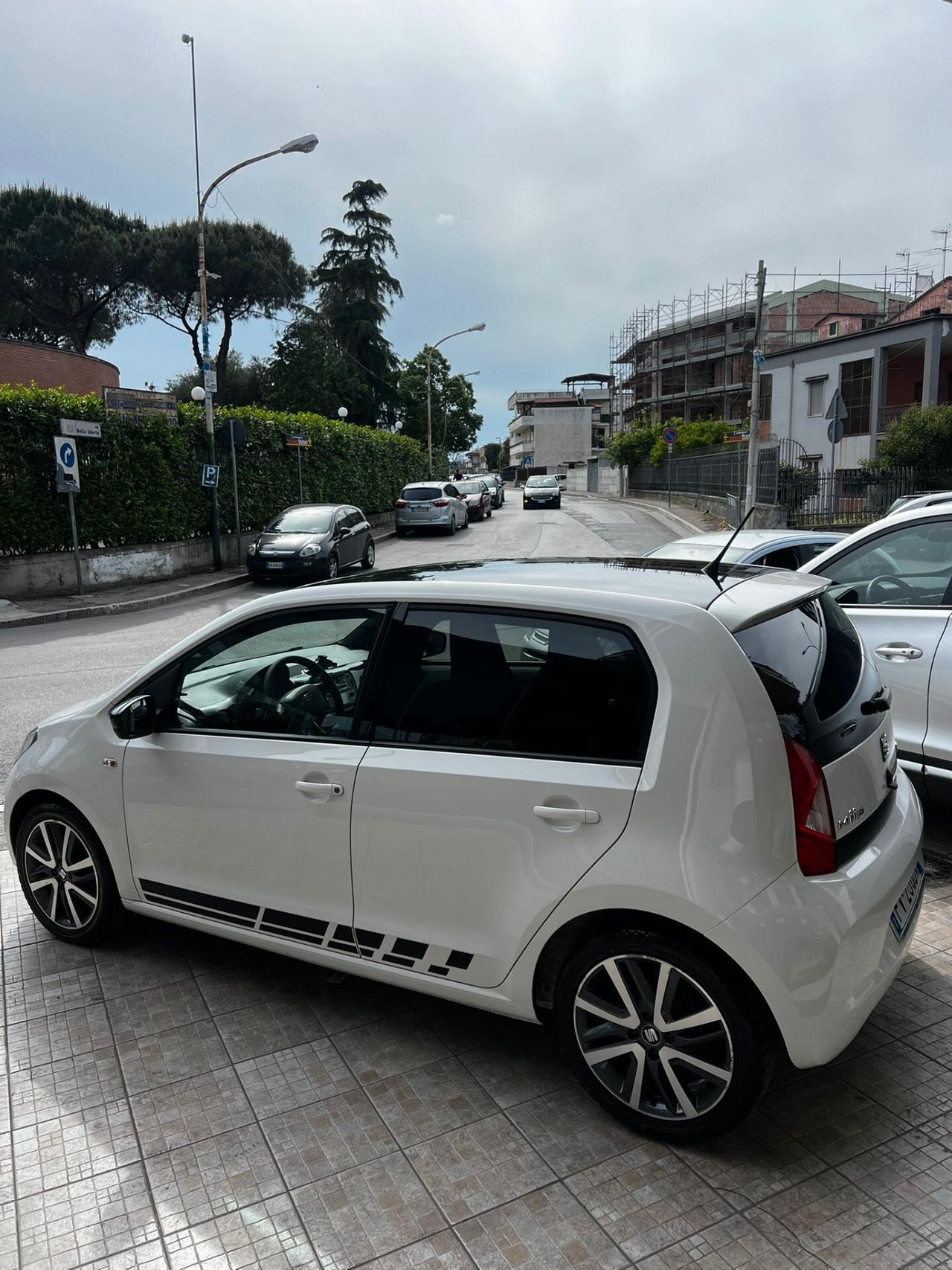 Seat Mii 1.0 5 porte FR Line NEOPATENTATI