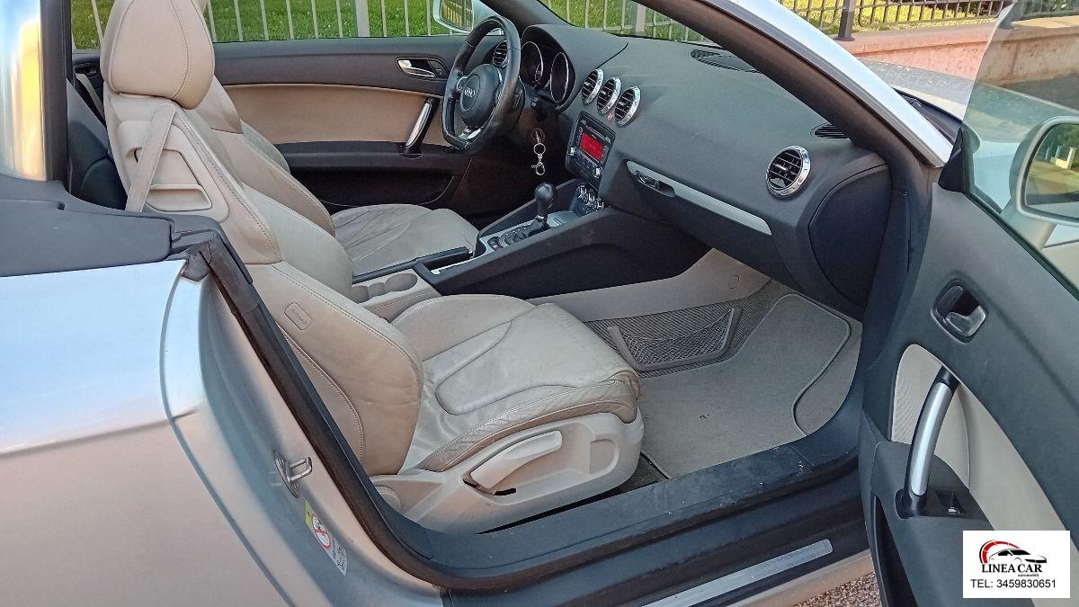 AUDI - TT Cabrio - 2.0 TFSI