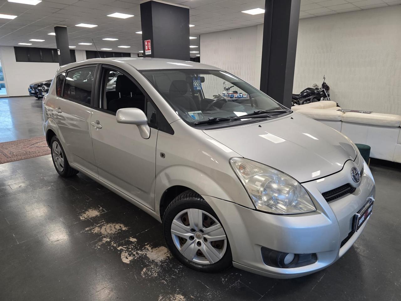 Toyota Corolla Verso 1.6 16V MY'08