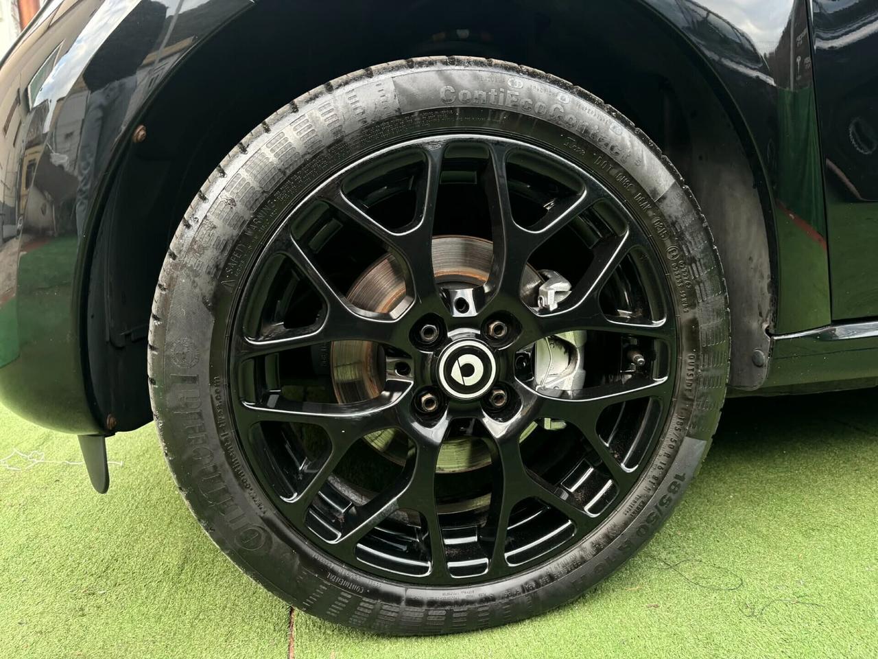 Smart ForFour 1.0 71 CV Total Black Cabrio