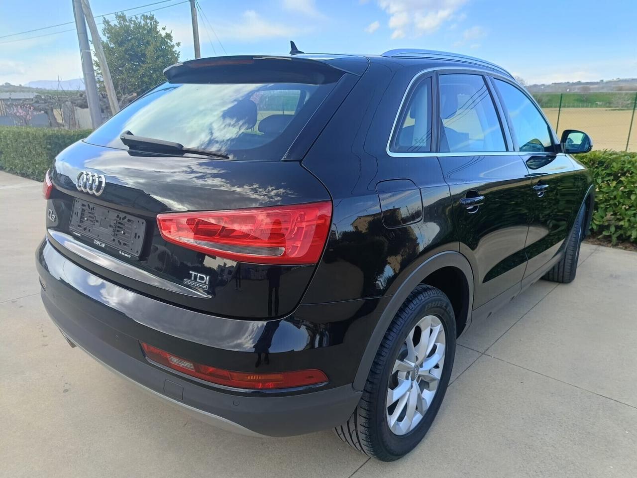 Audi Q3 2.0 TDI 150 CV Business