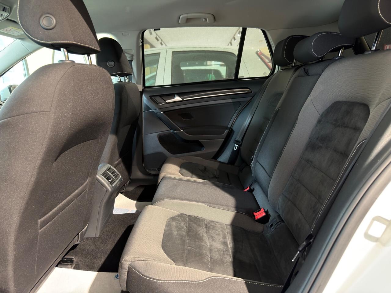 Volkswagen Golf 1.6 TDI 110 CV 5p. Highline BlueMo