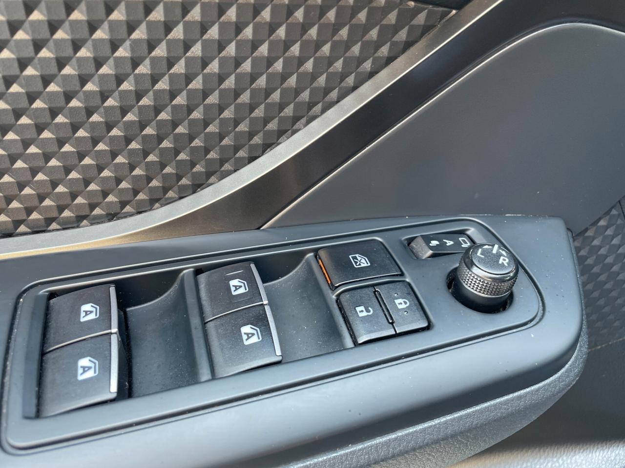 Toyota C-HR UNICO PROPRIETARIO - SERVICE CASA MADRE