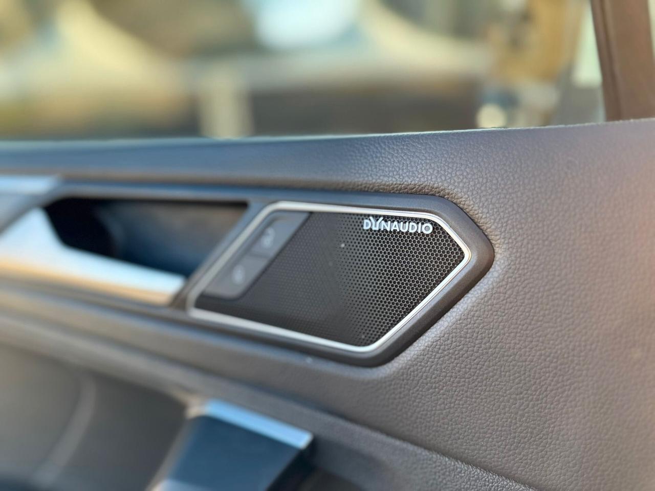 Volkswagen Tiguan 2.0 TDI SCR DSG R LINE