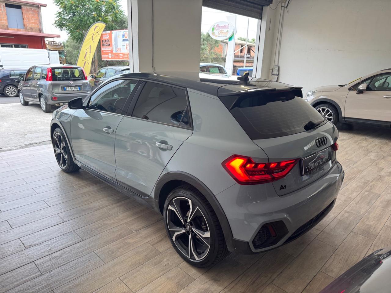 Audi A1 SPB 30 TFSI S tronic Identity Black