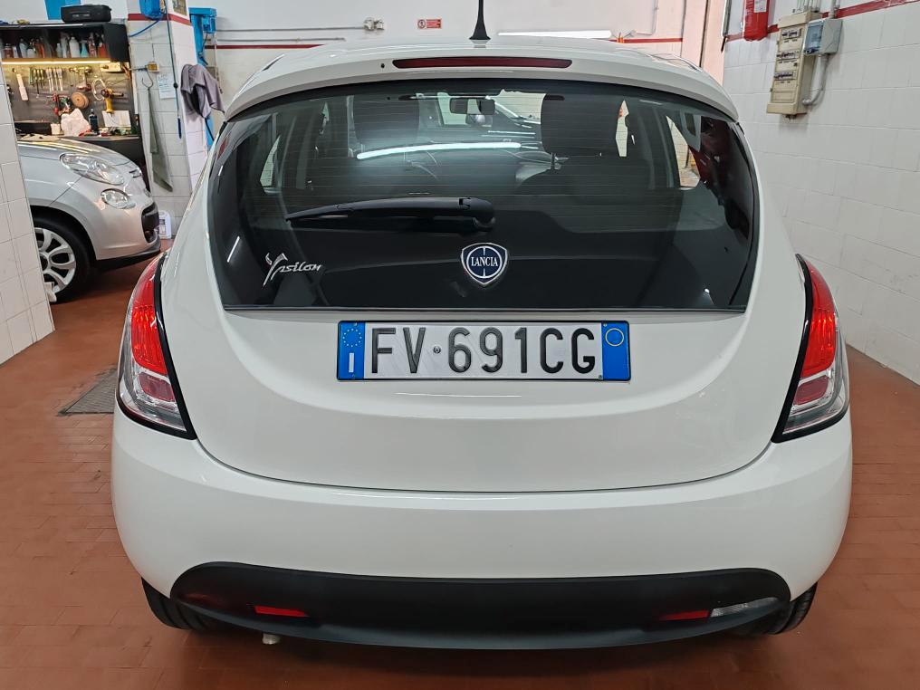 Lancia Ypsilon 1.2 Elefantino Blu 5 POSTI