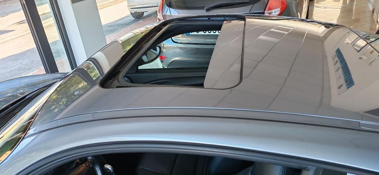 Porsche 911 Carrera cat Coupé