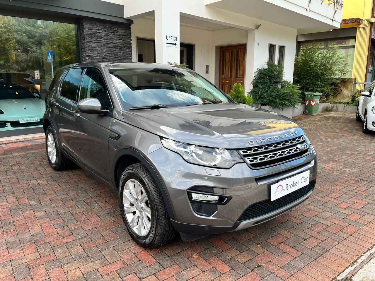 Land Rover Discovery Sport 2015 photo 3
