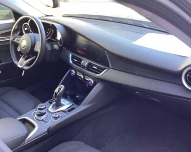 ALFA ROMEO Giulia 2.2 Turbodiesel 160 CV AT8 Business