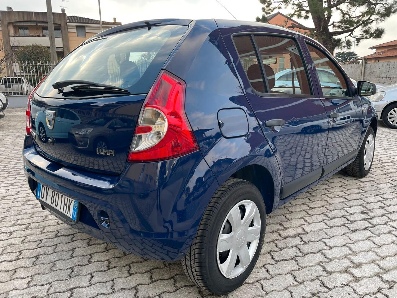 Dacia Sandero 1.6 8V Lauréate NEOPATENTATI