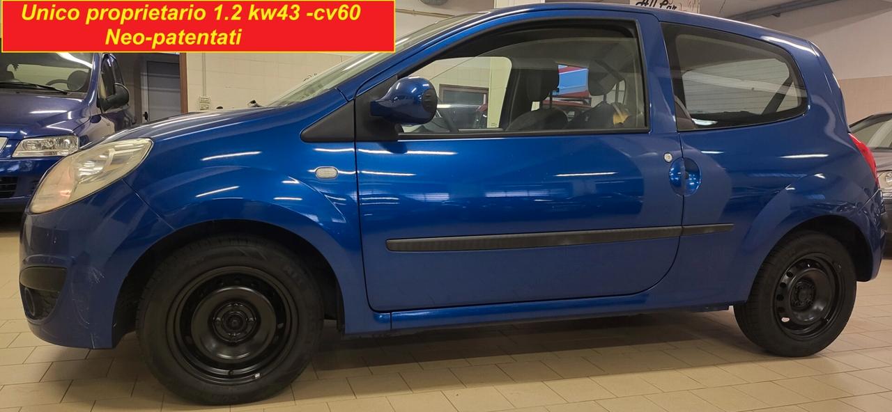 Renault Twingo 1.2 8V Dynamique