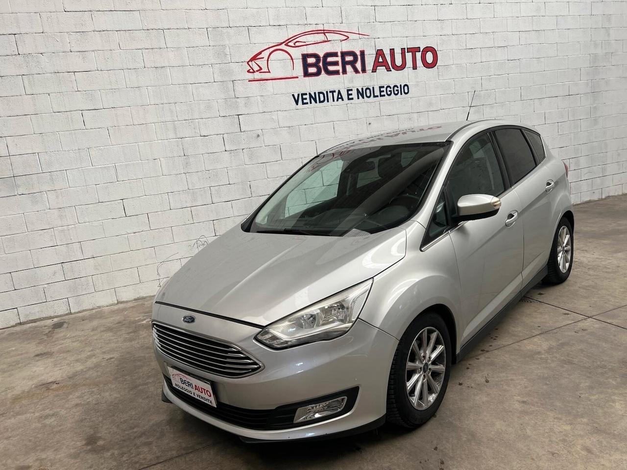 Ford C-Max allestimento (Titanium X)