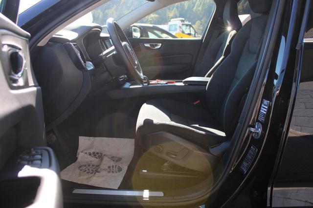 VOLVO XC60 B4 automatico