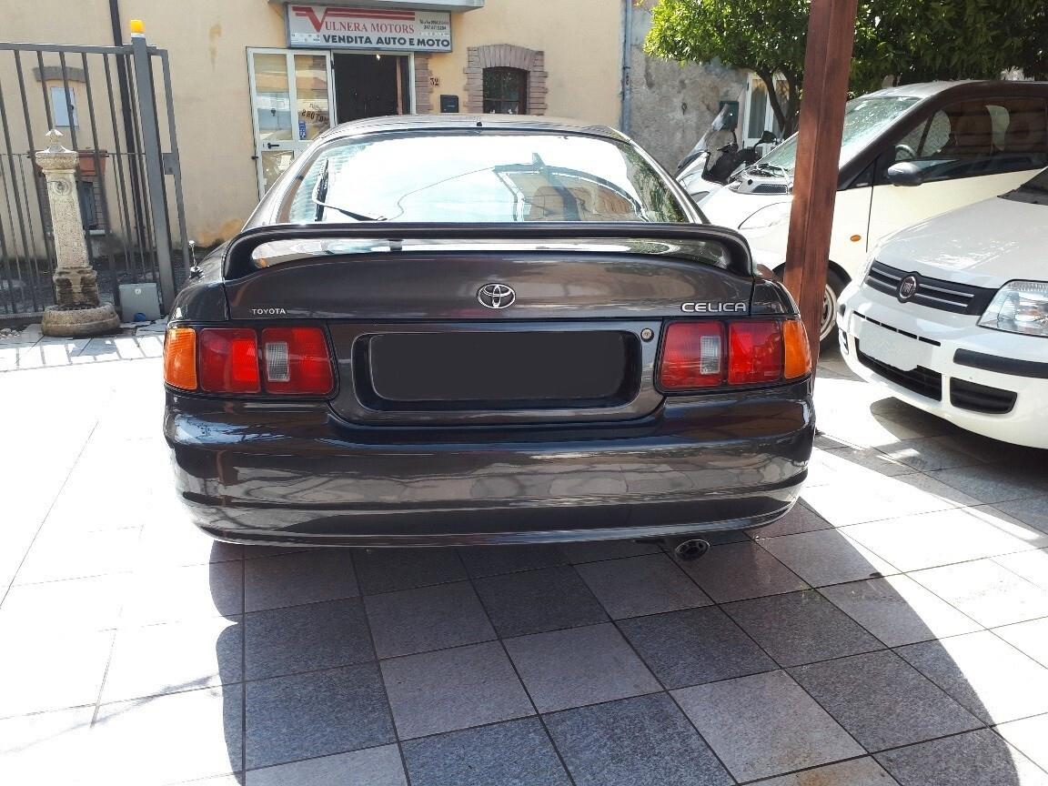 Toyota Celica 1.8i 16V cat Coupé GT