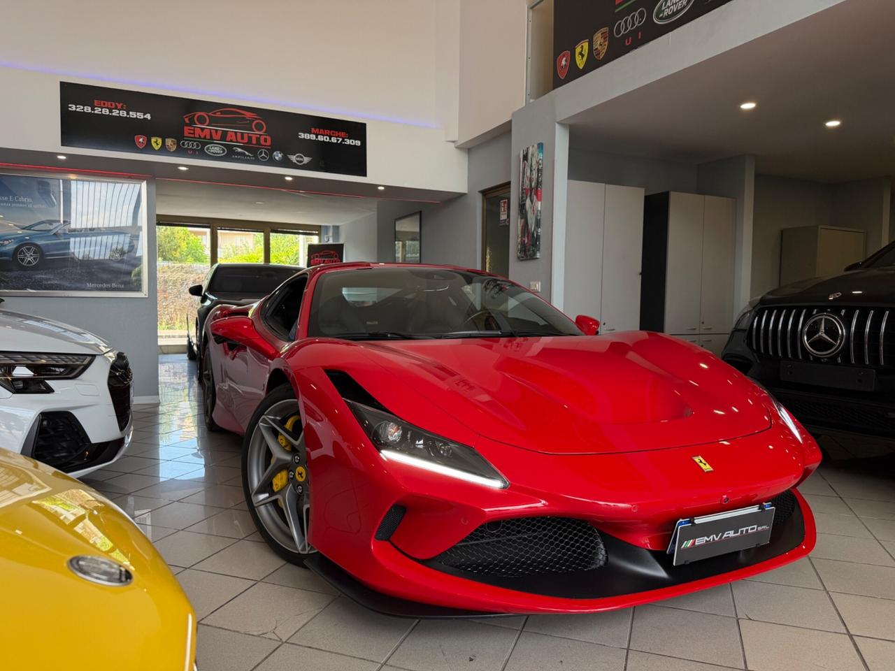 Ferrari F8 Tributo iva esposta tagliandata casa Madre