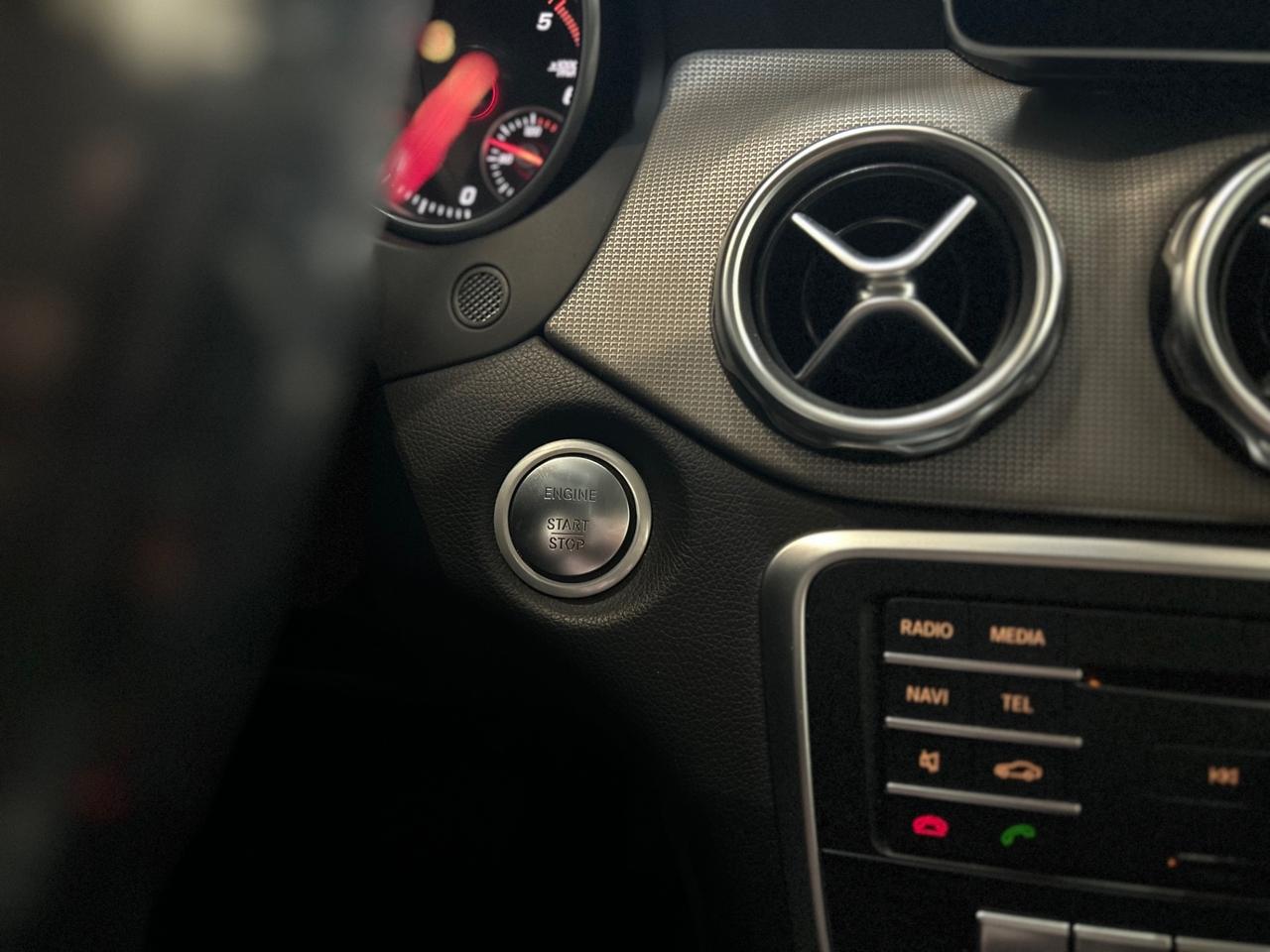 Mercedes-benz GLA 180 d Automatic Sport