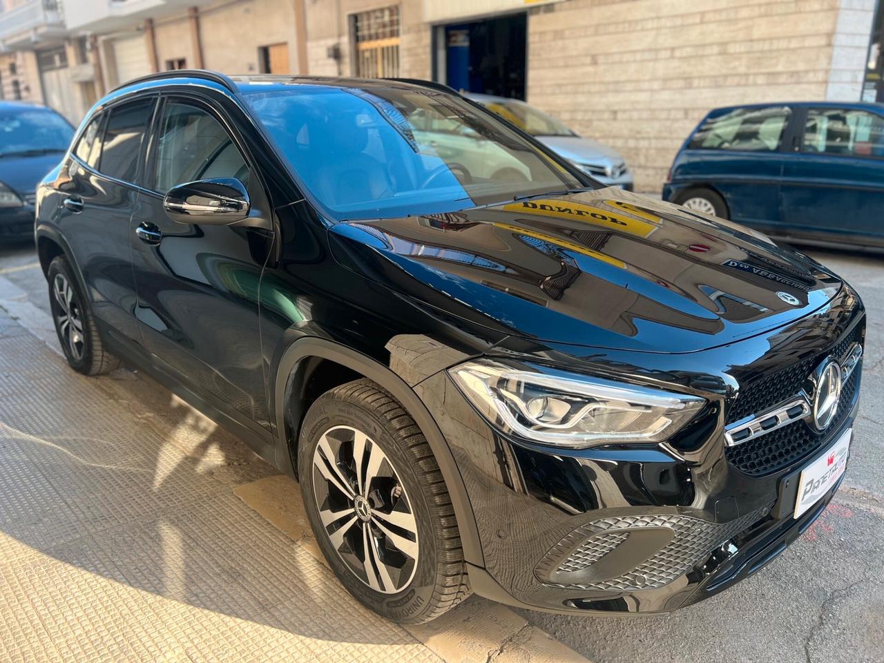 Mercedes-benz GLA 180 d 115cv Sport Plus auto NIGHT VIRTUAL/LED/18; PERFETTA