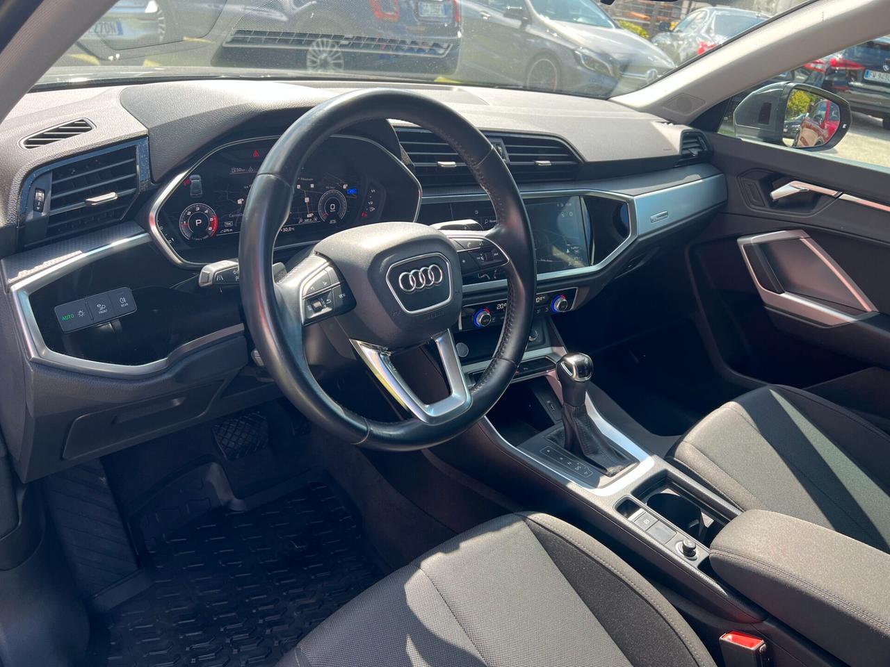 Audi Q3 35 TDI S tronic Business PLUS 150 CV/ VIRTUAL/NAVI/AUDI PRE-SENSE7SERVICE BOOK