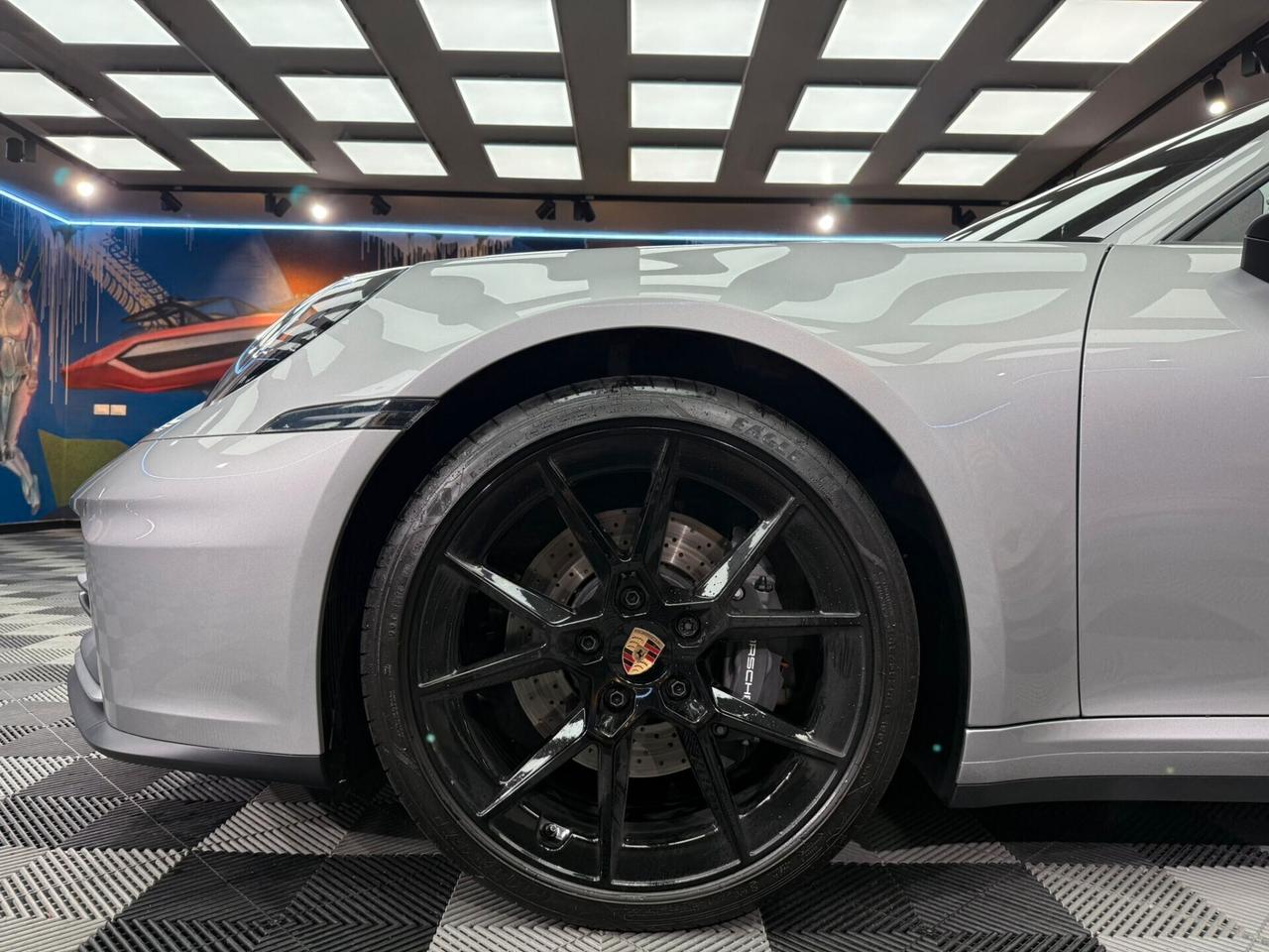 Porsche 911 Carrera (104)