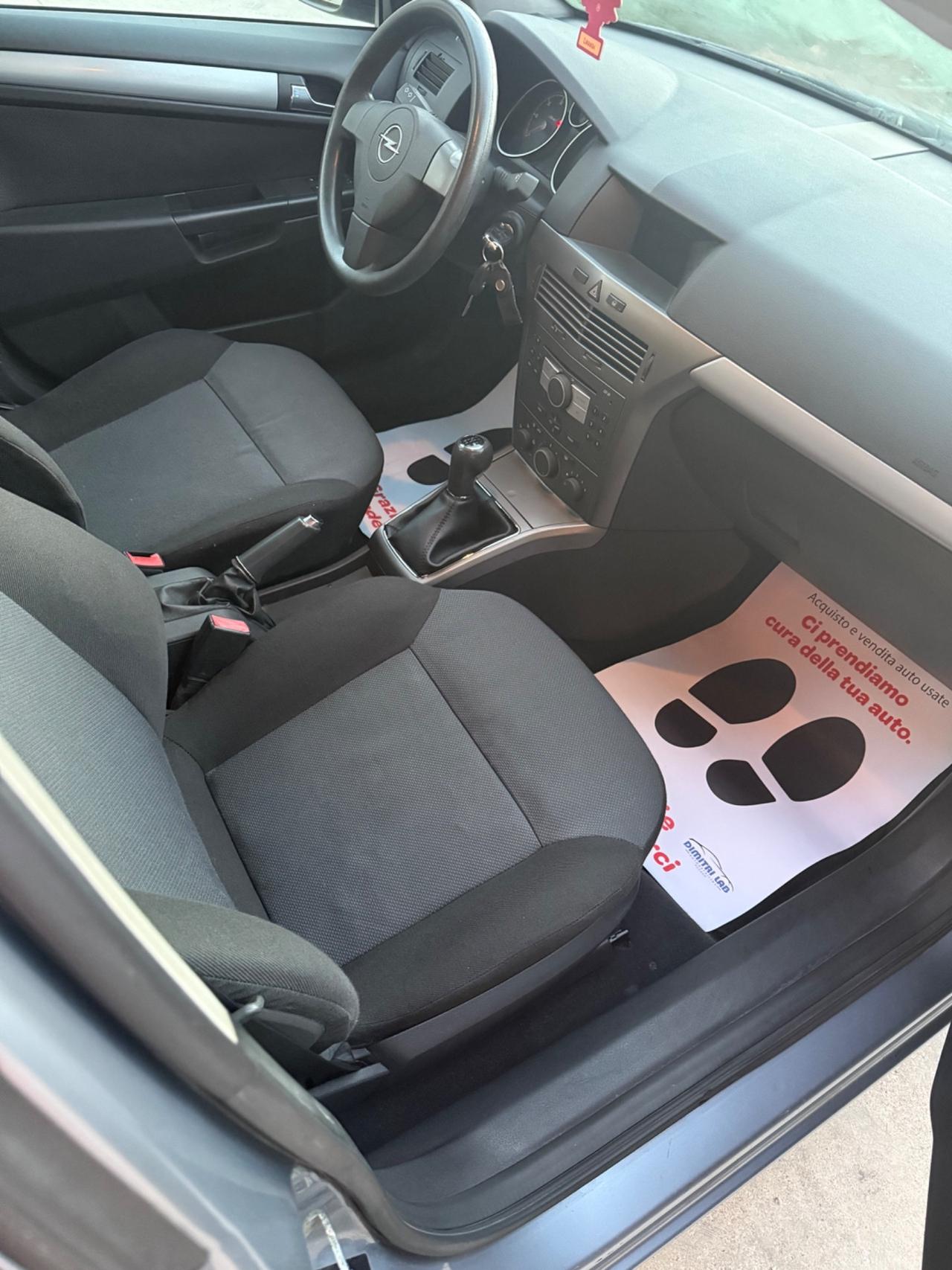 Opel Astra 1.7 CDTI 101CV 5 porte Cosmo