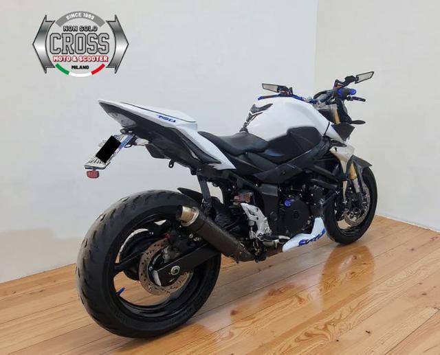 SUZUKI GSR 750 - ANNO 2012