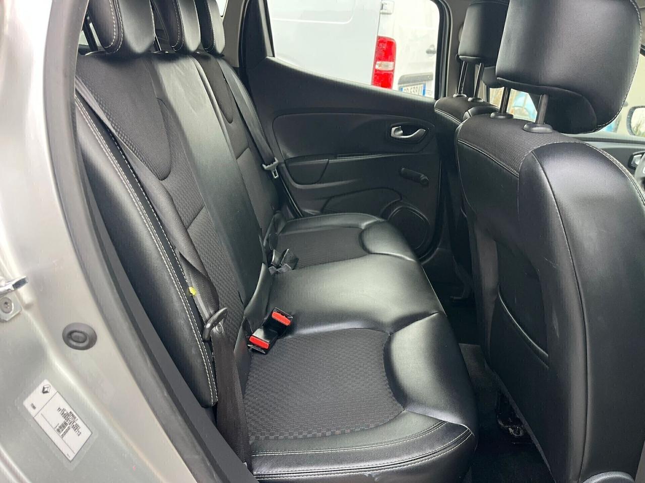 Renault Clio 1.5DCI MOSCHINO X NEOPANTETATI