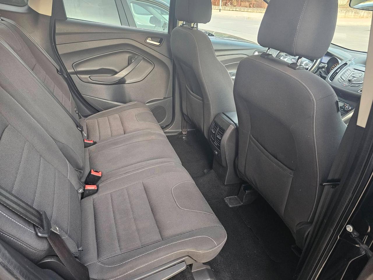 Ford Kuga 2.0 TDCI 140 CV 4WD Titanium