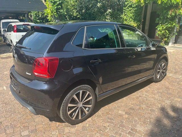 VOLKSWAGEN Polo 1.0 5 porte R Line Neopatentati