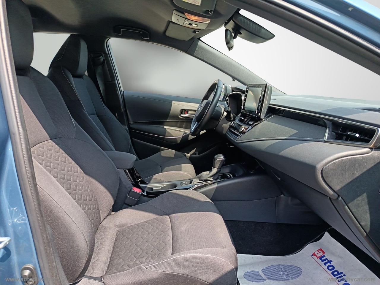 TOYOTA Corolla TS 1.8 Hybrid Business