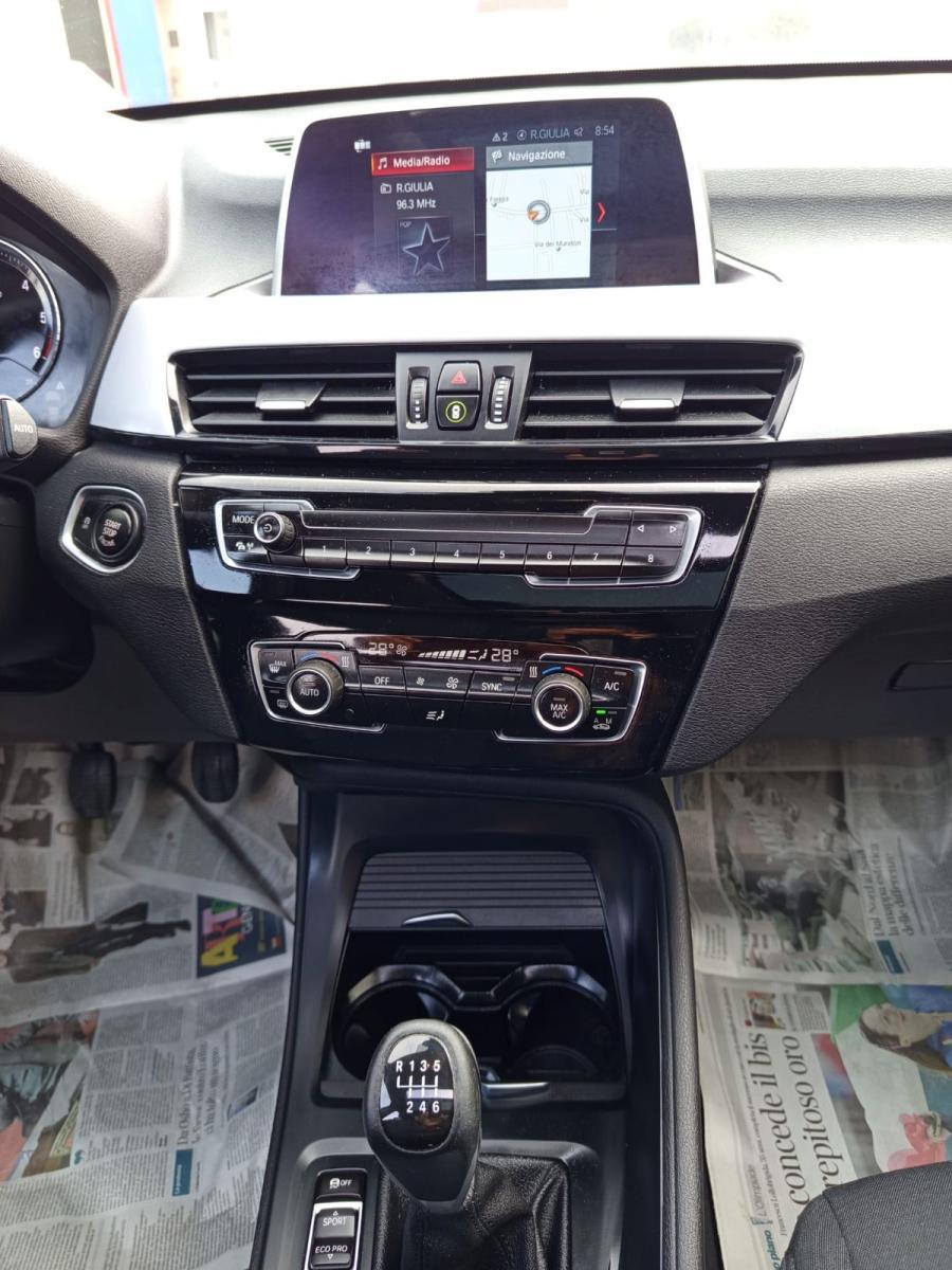 BMW X1 sDrive16d Business NAV/TETTO/RETROC