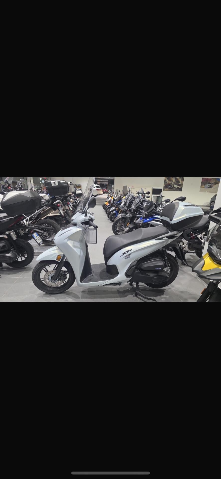 Honda SH 300 i