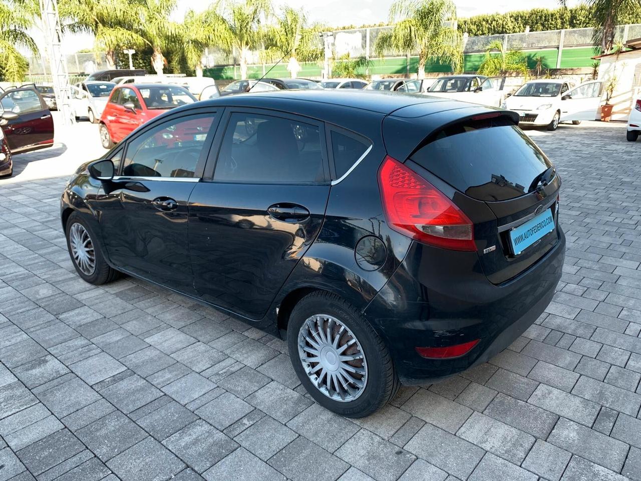 Ford Fiesta 1.4 Tdci 68cv 5 porte Titanium