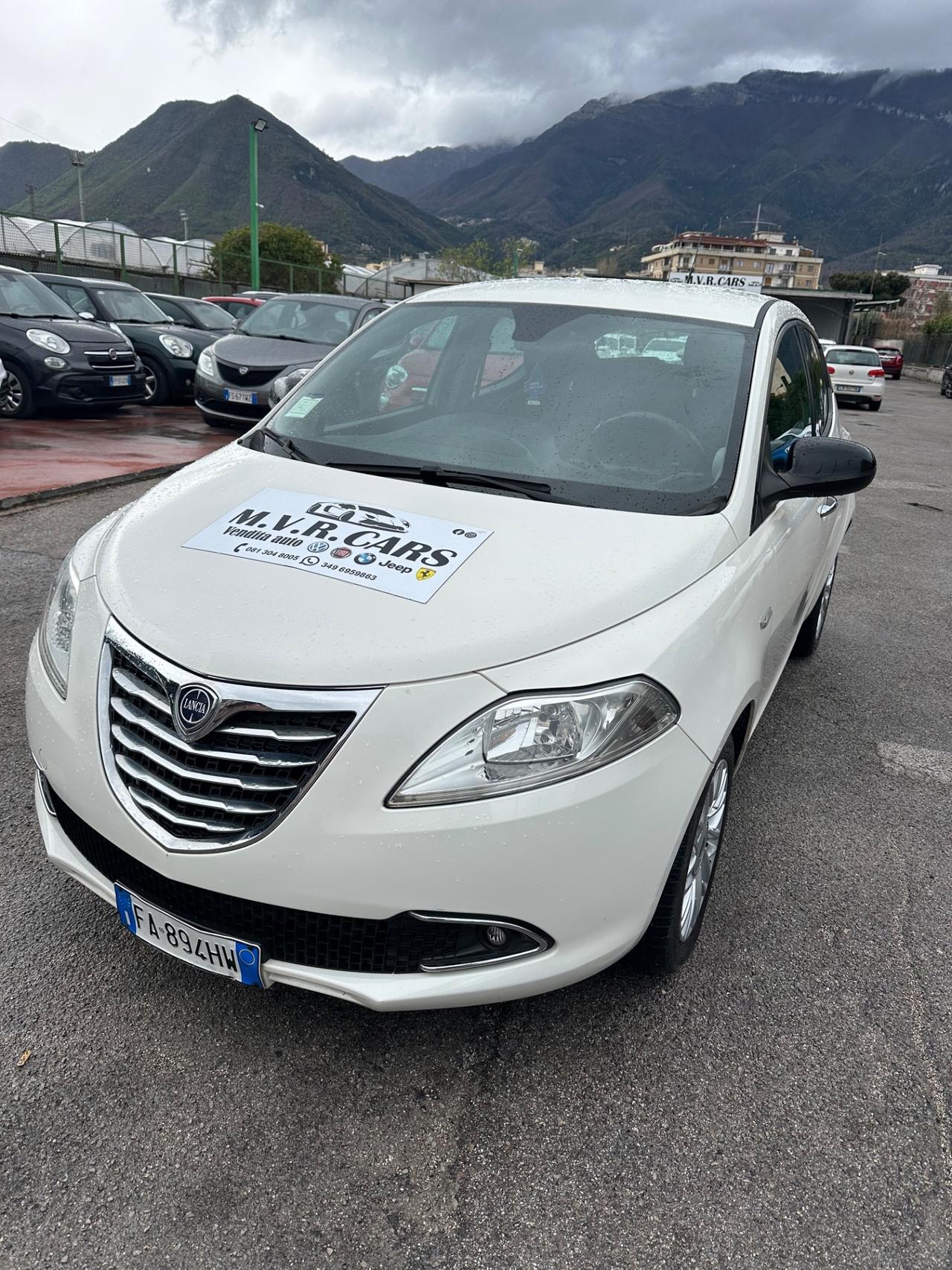Lancia Ypsilon 1.2 69 CV 5 porte GPL Ecochic Platinum