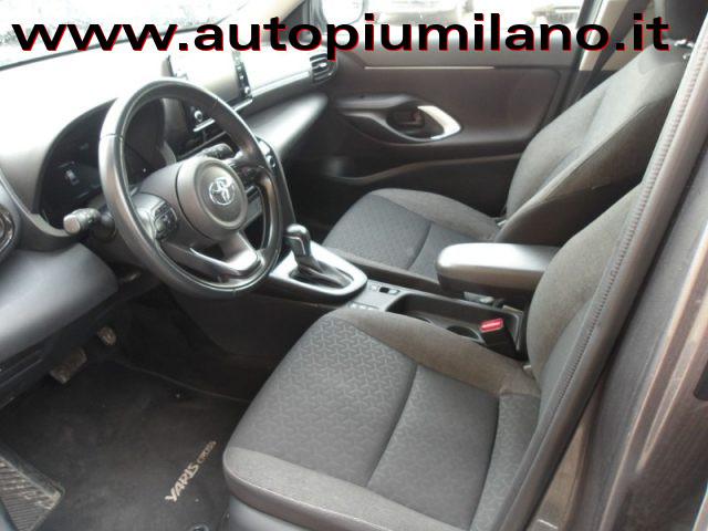 TOYOTA Yaris Cross 1.5 Hybrid 5p. E-CVT Business