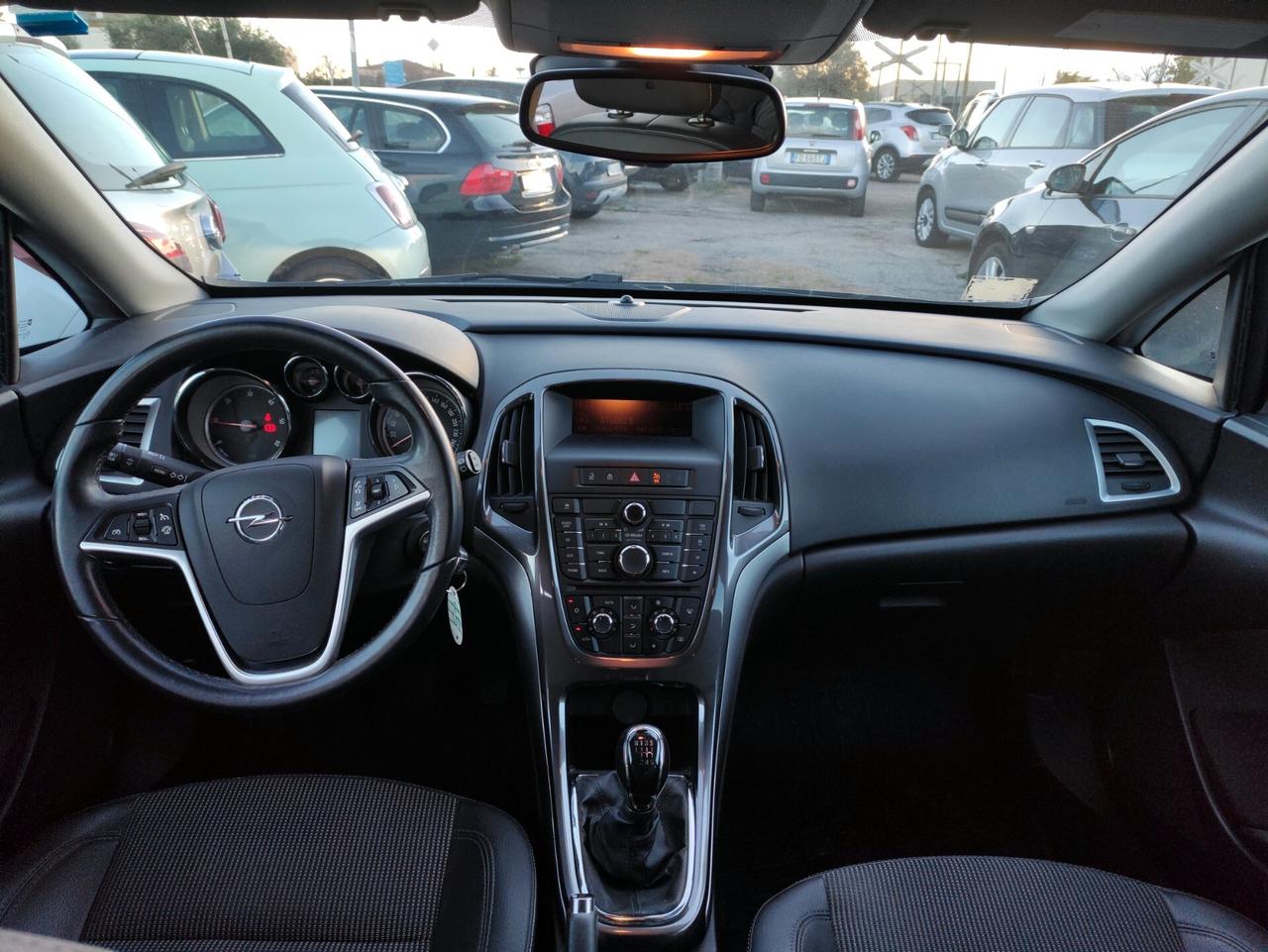 Opel Astra 1.7 CDTI Sports Tourer Cosmo