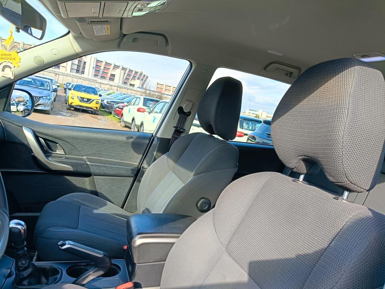 Mahindra XUV500 2.2 diesel - 7 POSTI