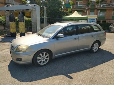 Toyota Avensis 2.0 D-4D 16V Station Wagon