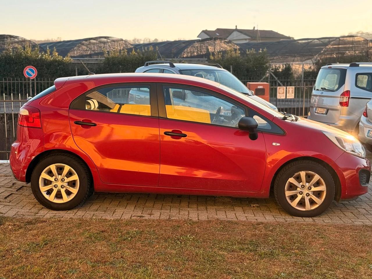 Kia Rio 1.1 CRDi WGT 5p. EX